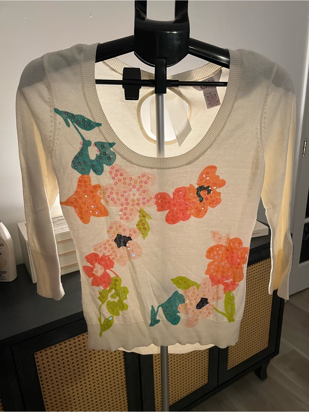 Candie's Bintage White Scoop Neck Floral Sequin Sweater